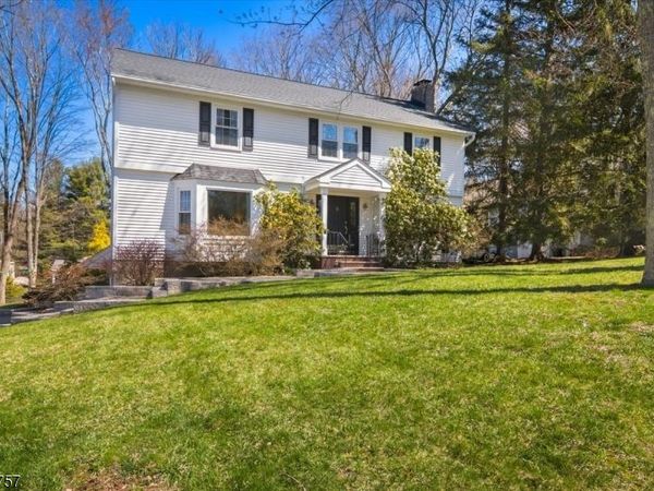 7 Main St, Randolph, NJ 07869