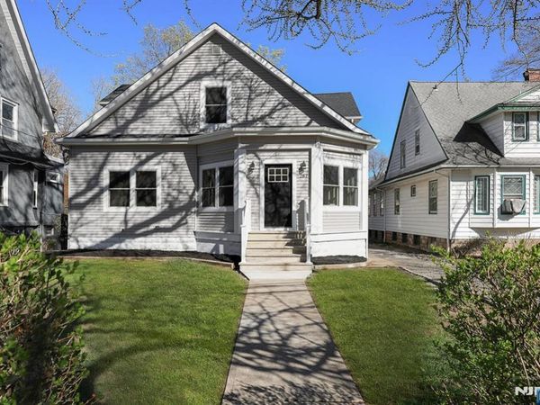 287 Orange Road, MONTCLAIR, NJ 07042