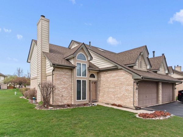 1361 W 94th Court , Crown Point, IN 46307