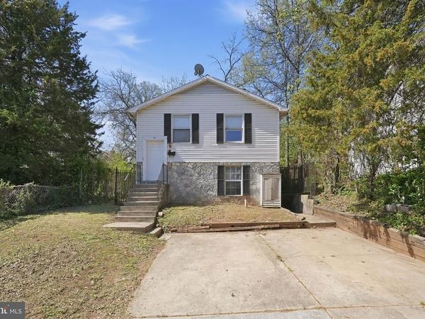 20 TUNIC AVENUE, CAPITOL HEIGHTS, MD 20743