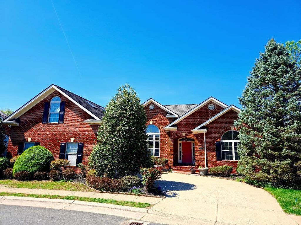 245 Carriage Chase Circle, Warrenton, VA 20186 Main Photo