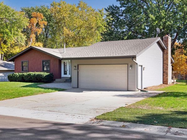 6802 Cottonwood Lane N, Maple Grove, MN 55369