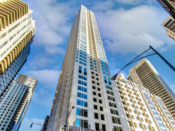 33 W Ontario Street, Unit 25B, Chicago, IL 60654