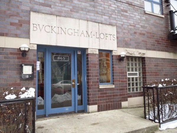 865 W Buckingham Place , Unit 201, Chicago, IL 60657