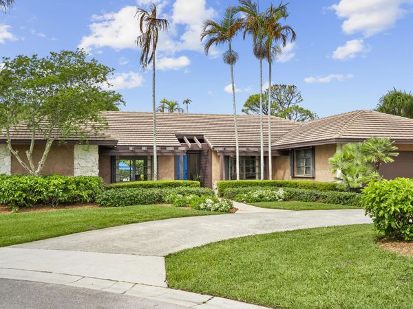 18815 S Golden Hawk Trail, Jupiter, FL 33458