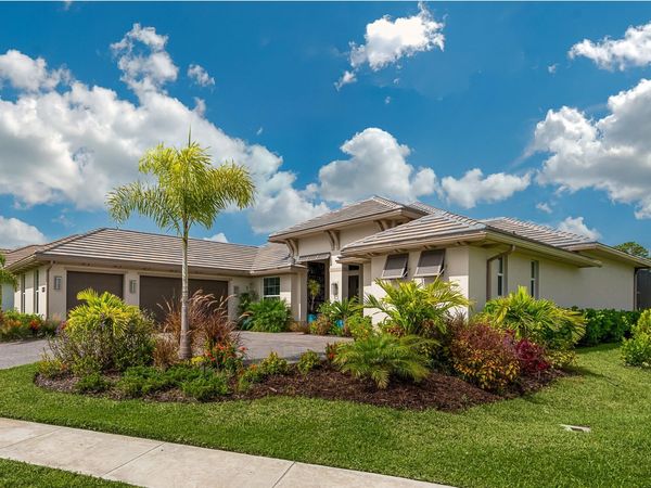 5691 Bent Pine Square, Vero Beach, FL 32967