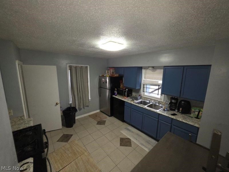 15205 Harvard Avenue, Cleveland, OH 44128 Photo 13