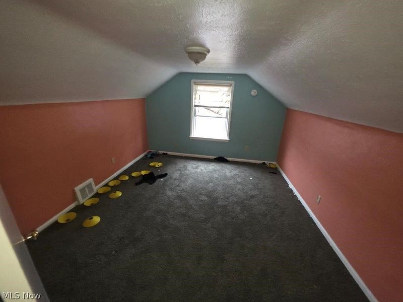 15205 Harvard Avenue, Cleveland, OH 44128 Photo 16