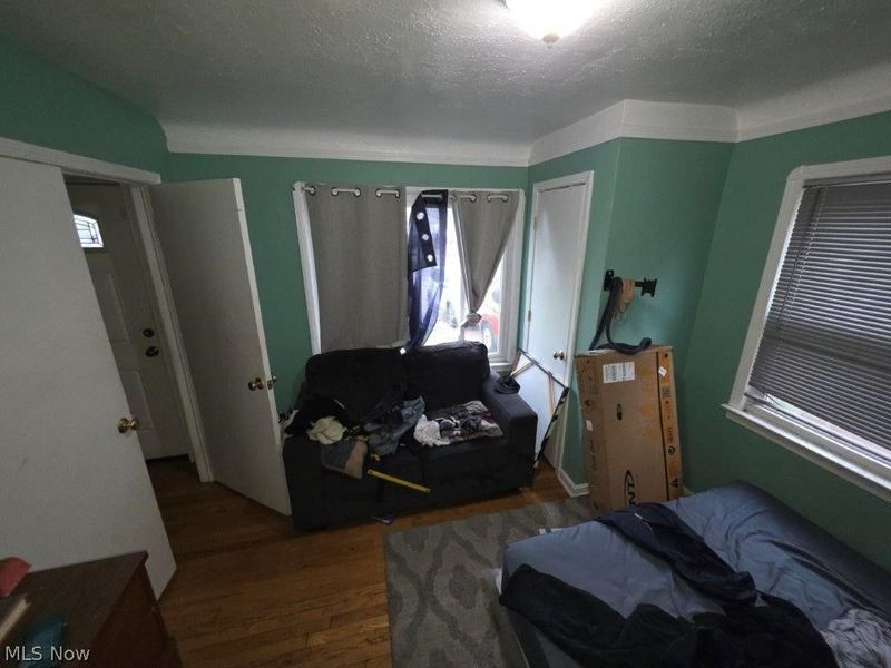 15205 Harvard Avenue, Cleveland, OH 44128 Photo 8