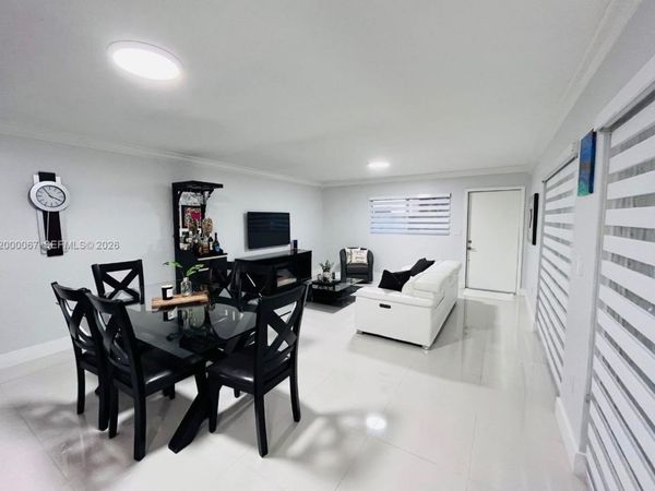 14343 SW 97th Ln , Miami, FL 33186