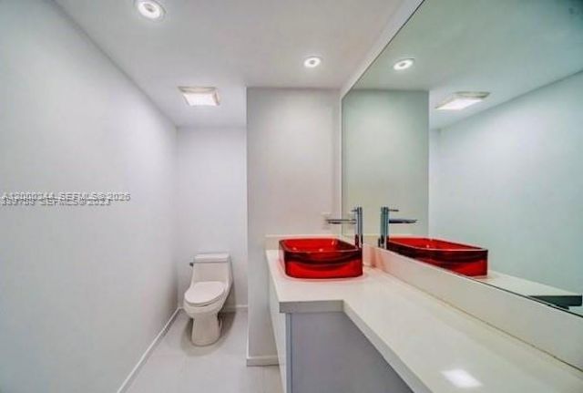 555 NE 15th St, Unit 17F, Miami, FL 33132 Photo