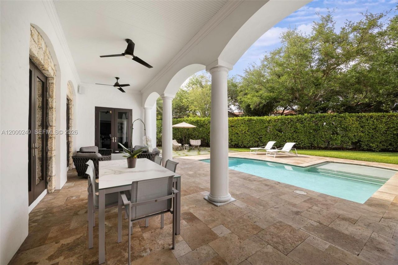 475 Amalfi Ave, Coral Gables, FL 33146 Photo