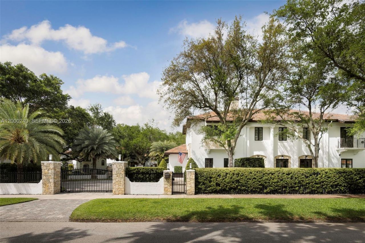 475 Amalfi Ave, Coral Gables, FL 33146 Photo