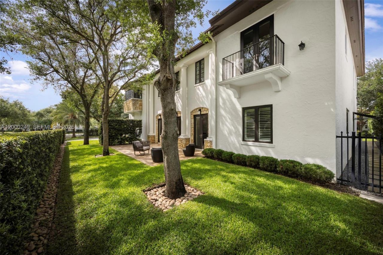 475 Amalfi Ave, Coral Gables, FL 33146 Photo