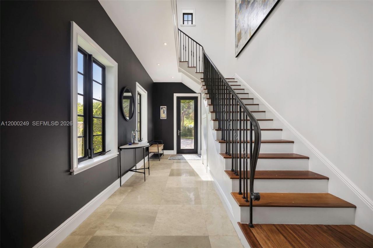 475 Amalfi Ave, Coral Gables, FL 33146 Photo