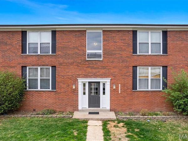 10068 Puttington Drive , St Louis, MO 63123