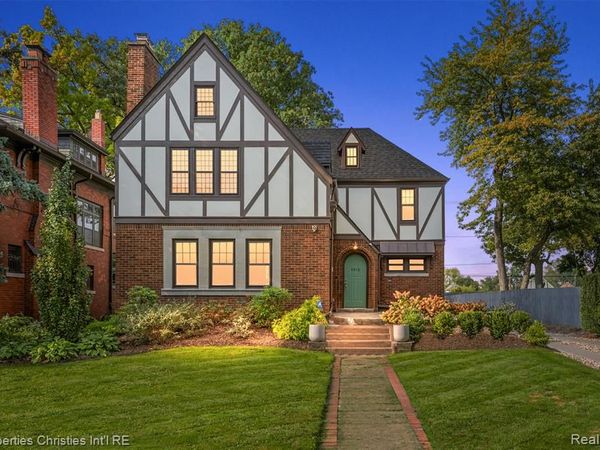 2915 Seminole Street, Detroit, MI 48214