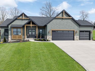 3542 Joyce Avenue NW, Massillon, OH 44646