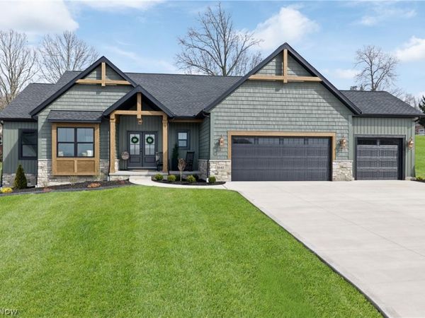3542 Joyce Avenue NW, Massillon, OH 44646