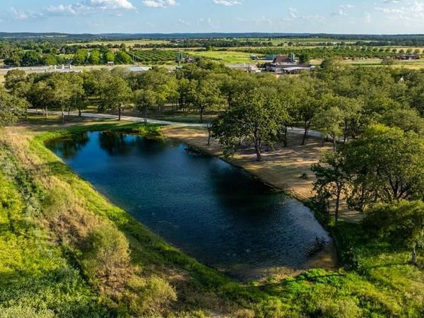 10030 E Us Highway 290 Highway, Fredericksburg, TX 78624