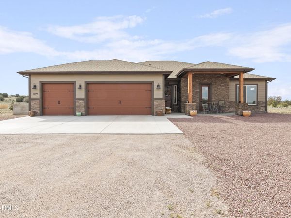 1399 E Western Way, Paulden, AZ 86334