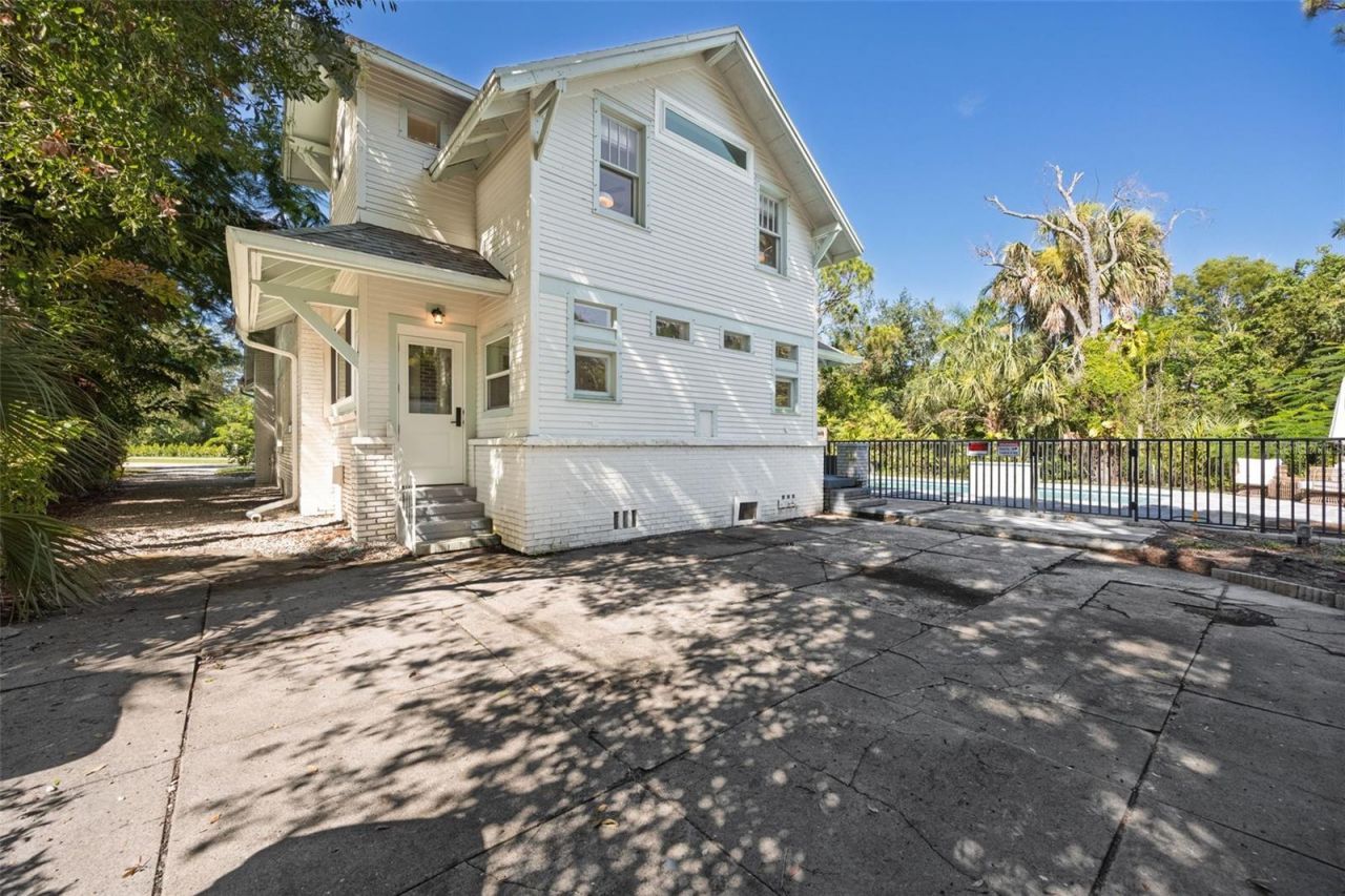 1473 Barcelona Avenue, Fort Myers, FL 33901 Photo