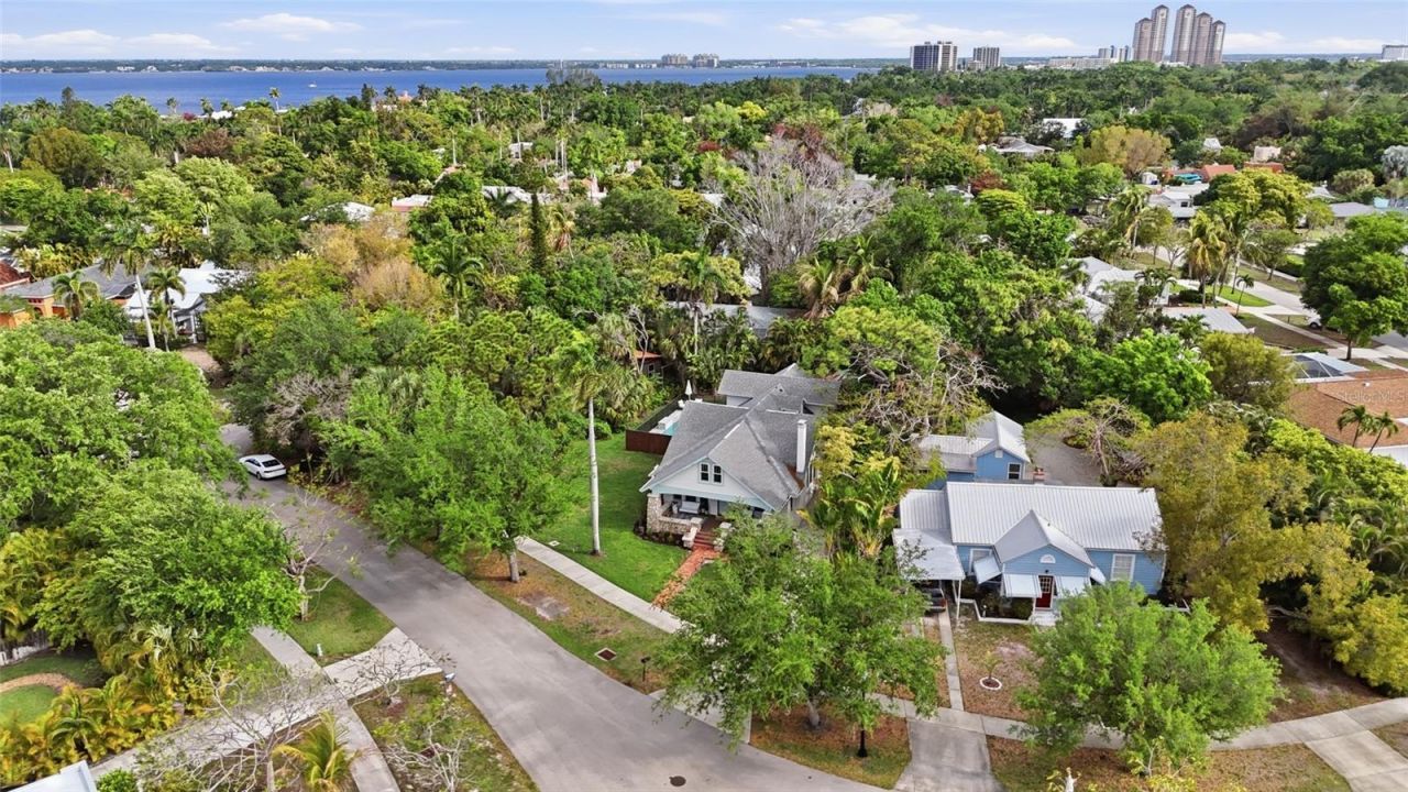 1473 Barcelona Avenue, Fort Myers, FL 33901 Photo