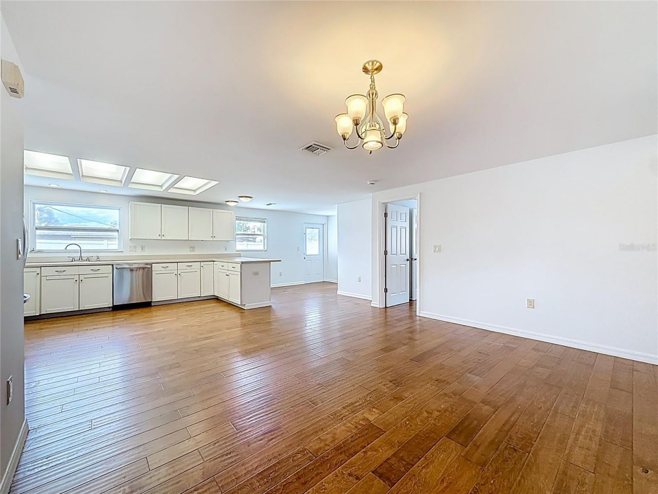8820 58th Lane N, Pinellas Park, FL 33782 Photo