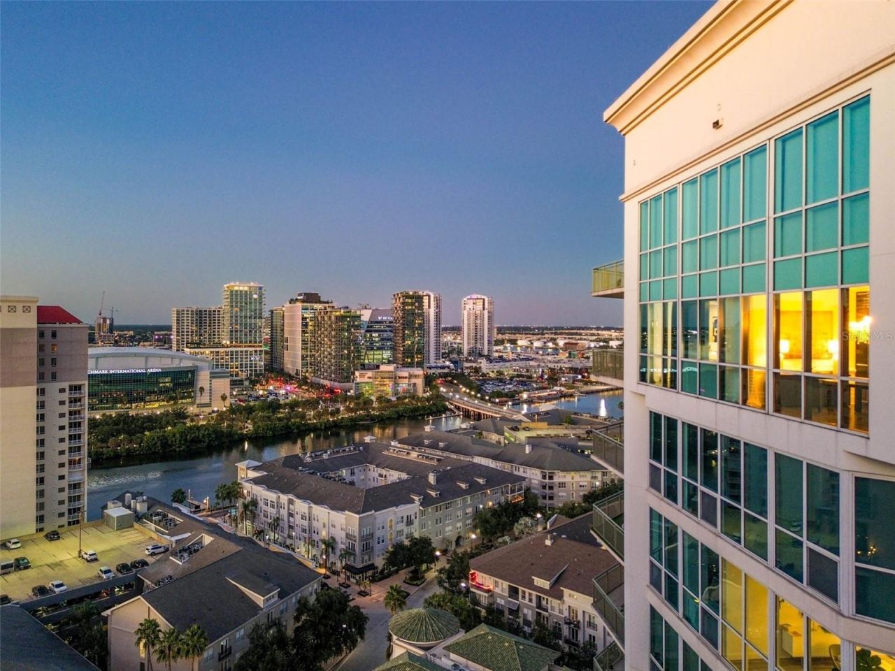 450 Knights Run Avenue, Unit 2004, Tampa, FL 33602 Photo