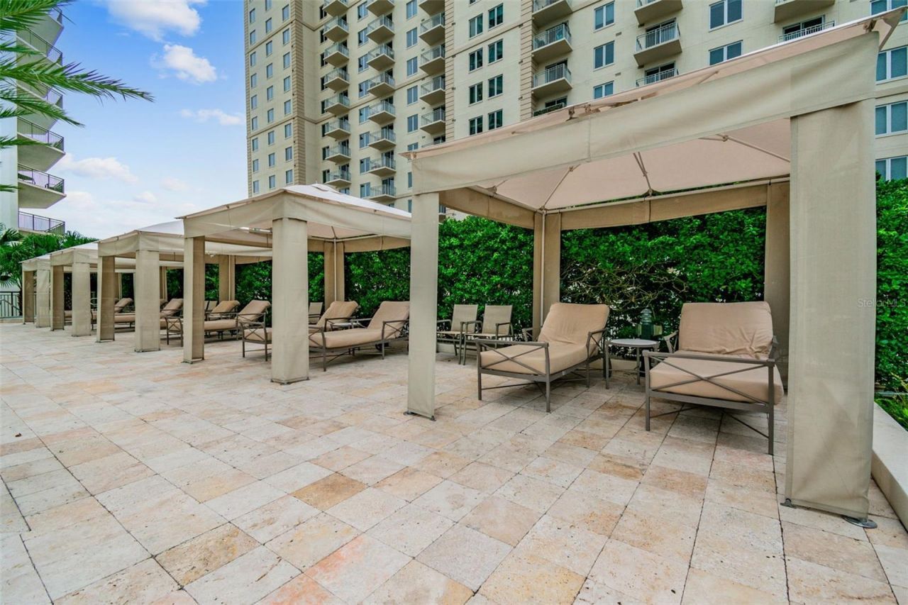 450 Knights Run Avenue, Unit 2004, Tampa, FL 33602 Photo