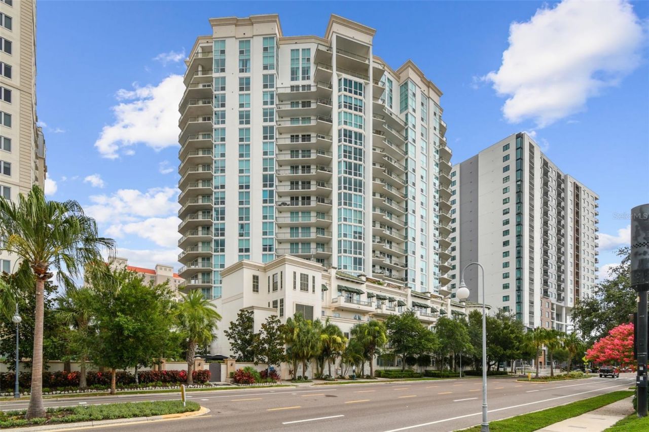 450 Knights Run Avenue, Unit 2004, Tampa, FL 33602 Photo