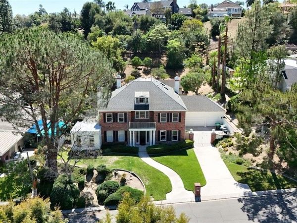 25602 Rapid Falls, Laguna Hills, CA 92653