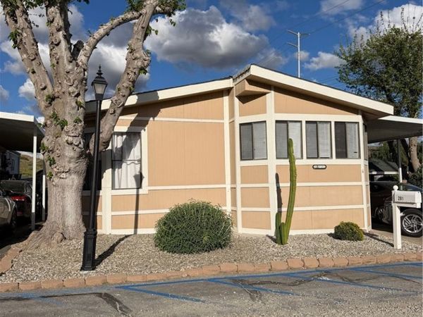 29021 Bouquet Canyon, Unit 201, Saugus, CA 91390