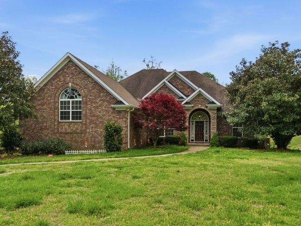 1024 Sweet Oak Rdg, Hendersonville, TN 37075
