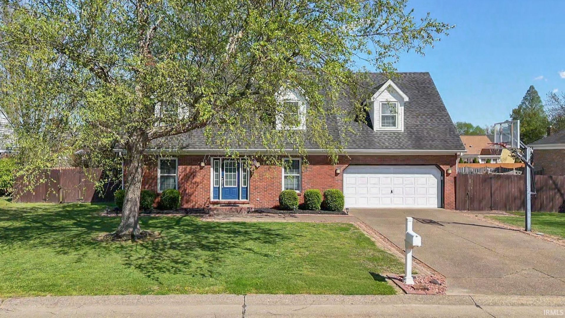 228 Wilson Square, Evansville, IN 47715 Main Photo