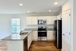 411 Eclipse Lane  photo 4