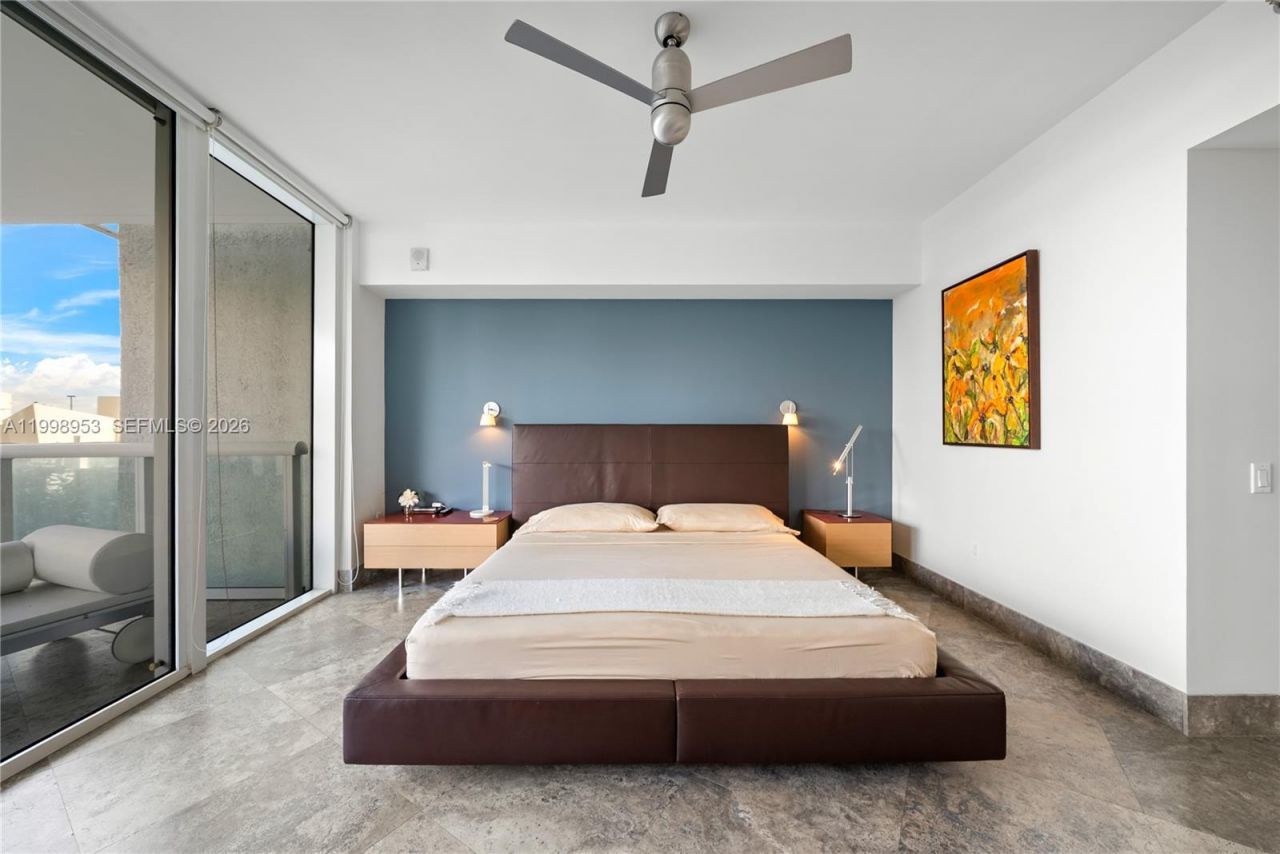 450 Alton Rd, Unit 704, Miami Beach, FL 33139 Photo