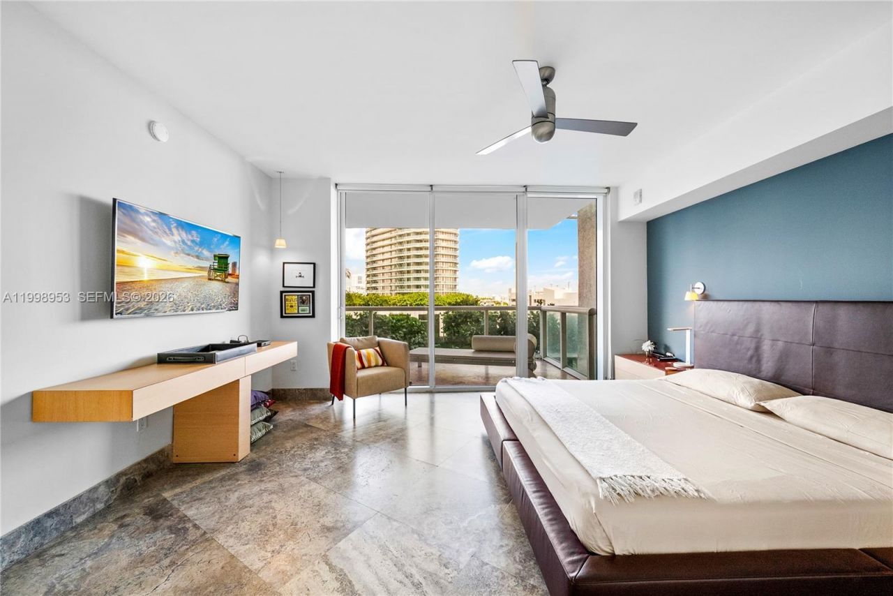 450 Alton Rd, Unit 704, Miami Beach, FL 33139 Photo