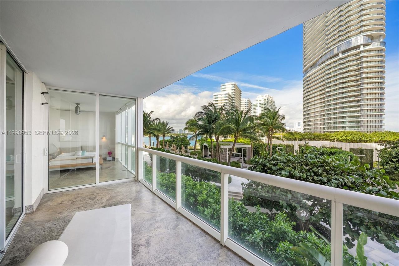 450 Alton Rd, Unit 704, Miami Beach, FL 33139 Photo
