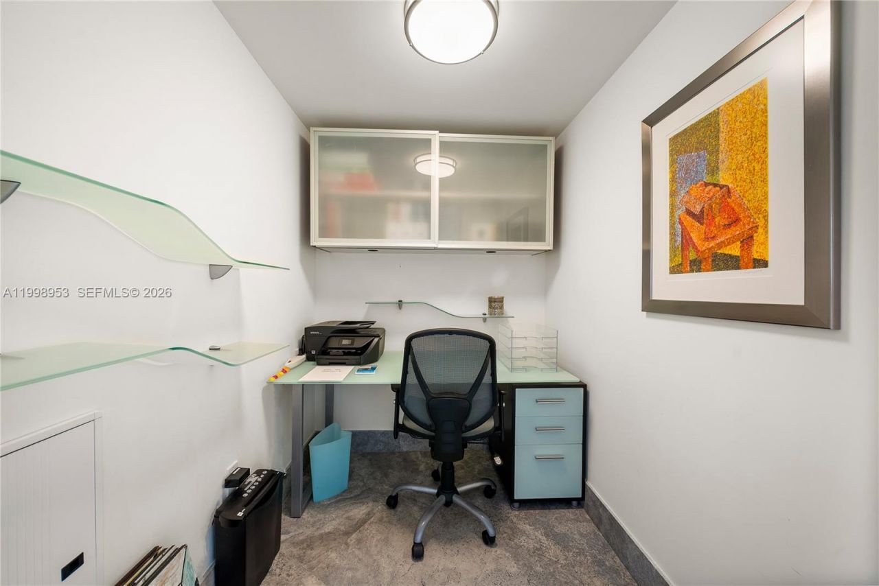 450 Alton Rd, Unit 704, Miami Beach, FL 33139 Photo