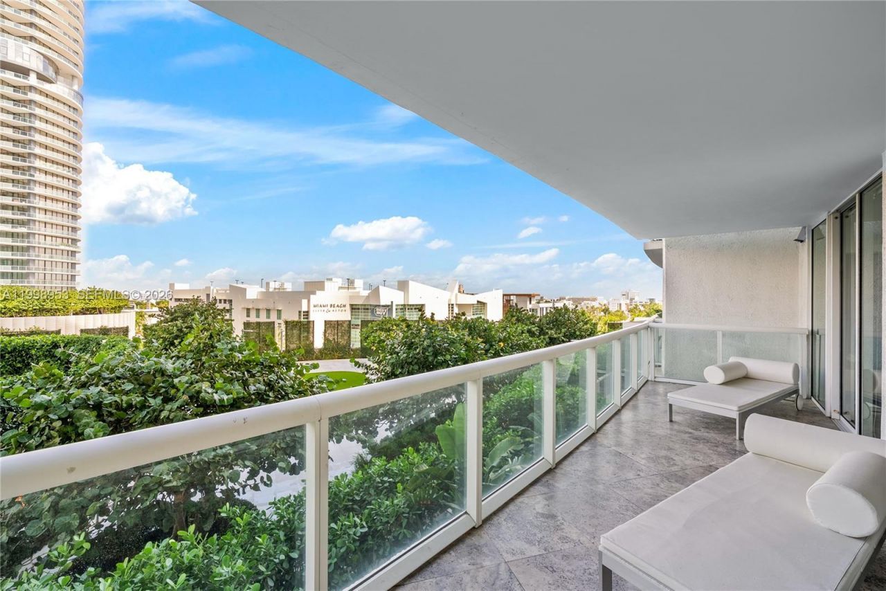 450 Alton Rd, Unit 704, Miami Beach, FL 33139 Photo