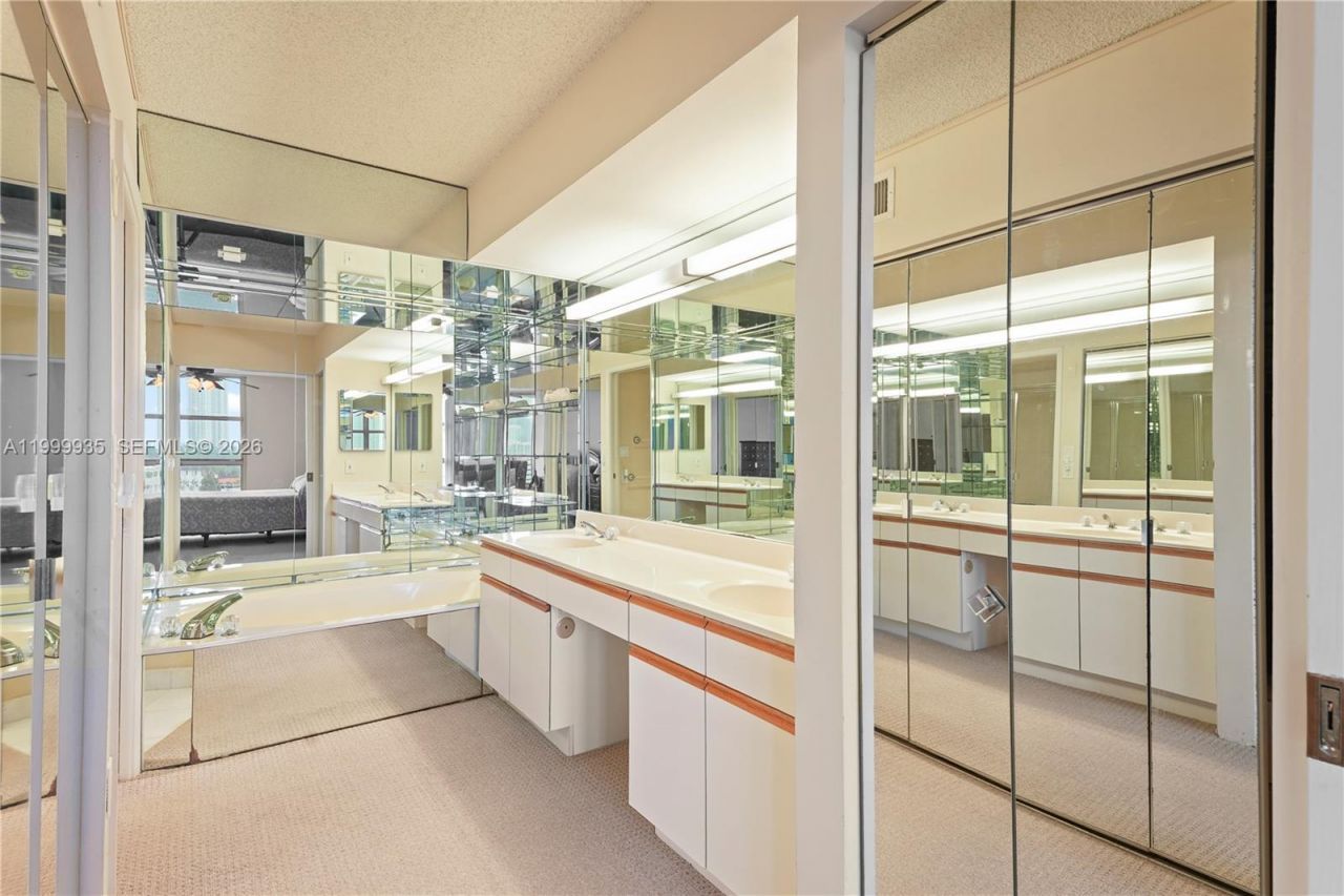 19101 NE 36th Ct, Unit 509, Aventura, FL 33180 Photo