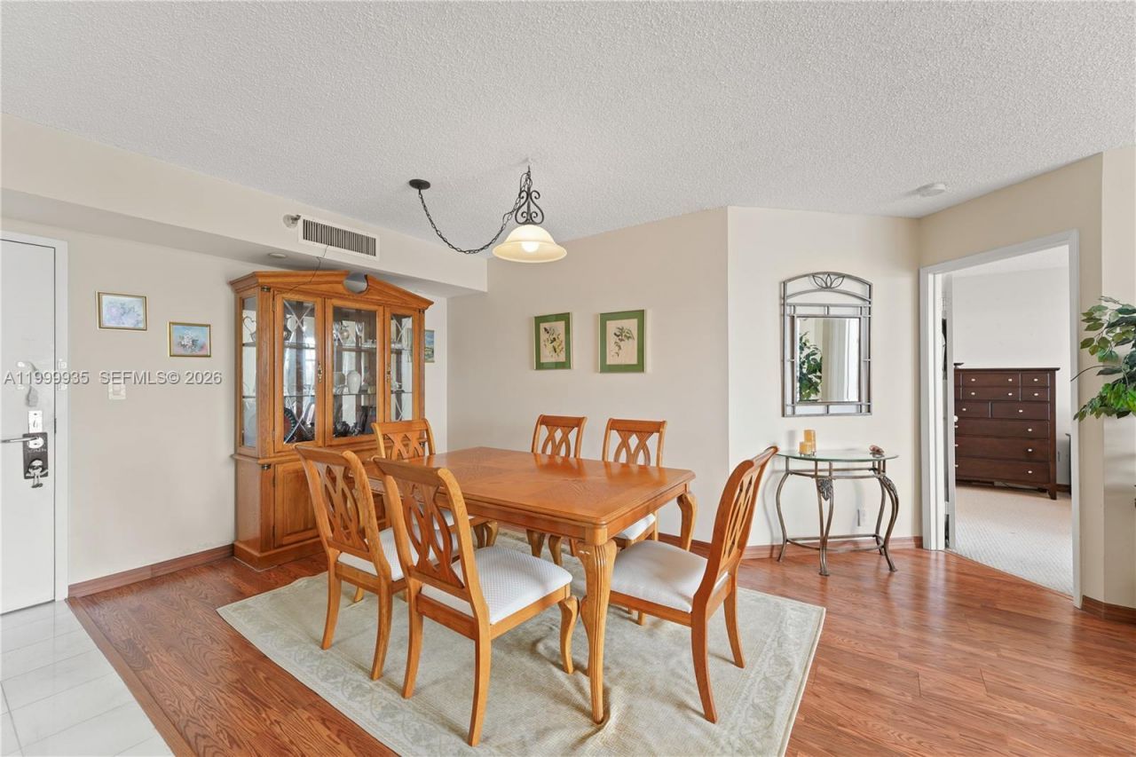 19101 NE 36th Ct, Unit 509, Aventura, FL 33180 Photo