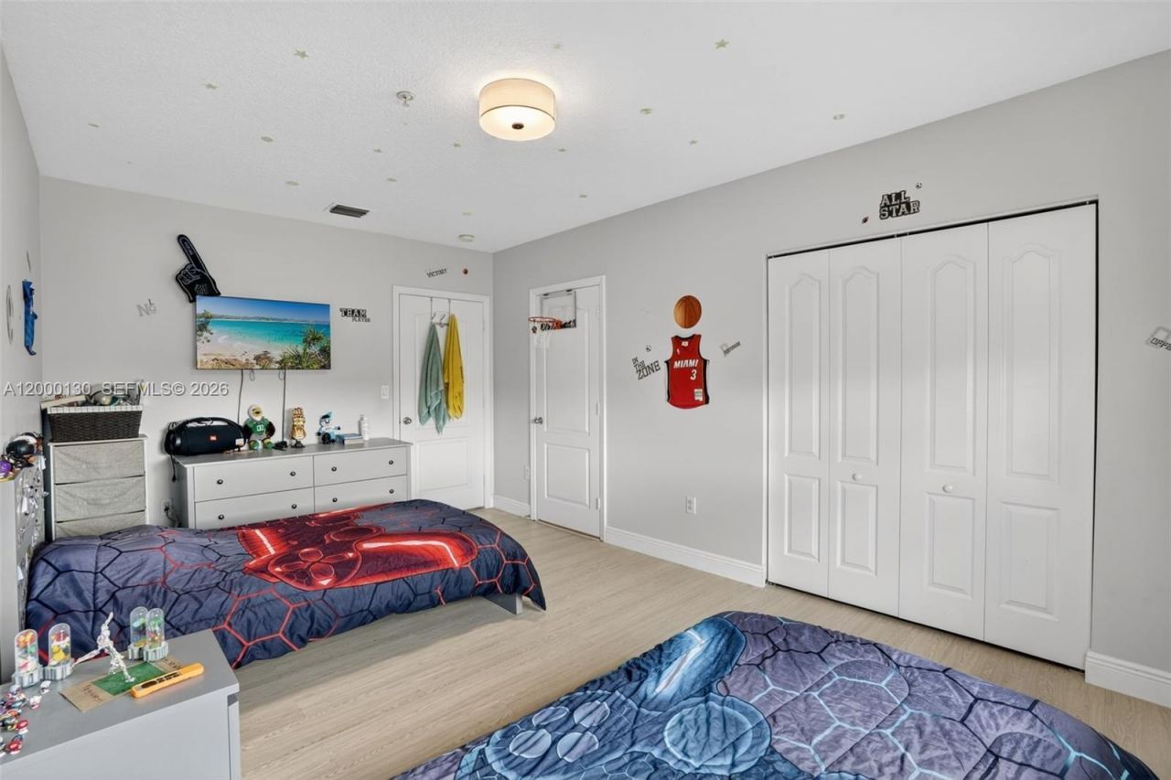 17455 NW 75th Pl, Unit 203, Hialeah, FL 33015 Photo
