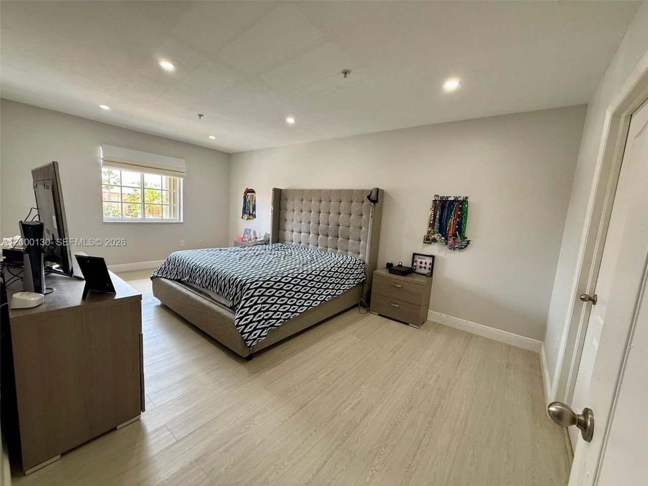 17455 NW 75th Pl, Unit 203, Hialeah, FL 33015 Photo