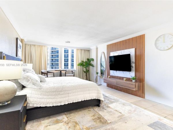 19201 Collins Ave, Unit 1123, Sunny Isles Beach, FL 33160