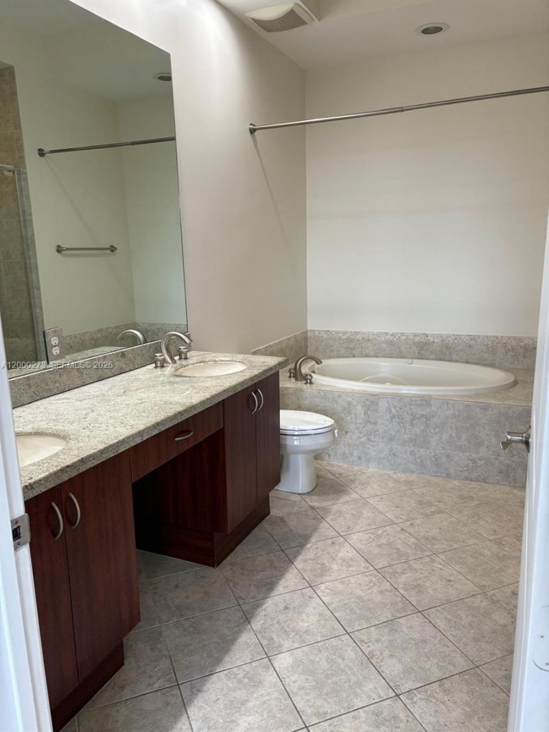 3020 NW 125th Ave, Unit 415, Sunrise, FL 33323 Photo