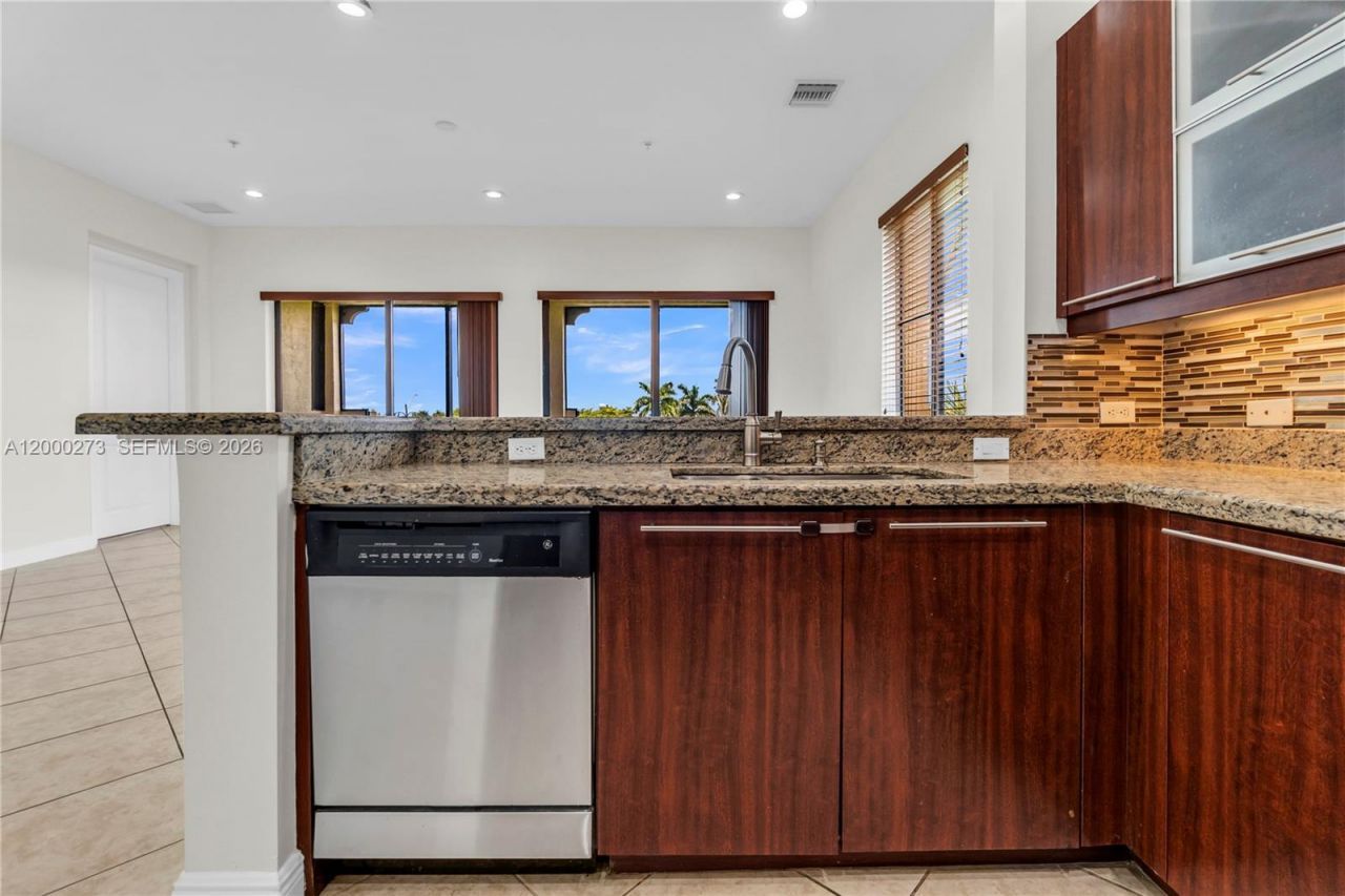 3020 NW 125th Ave, Unit 415, Sunrise, FL 33323 Photo