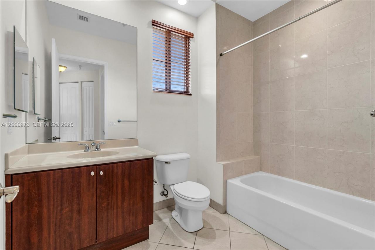 3020 NW 125th Ave, Unit 415, Sunrise, FL 33323 Photo