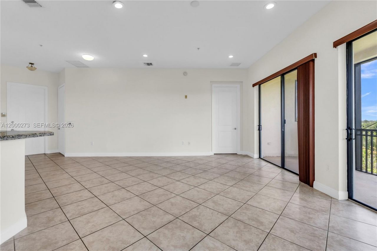 3020 NW 125th Ave, Unit 415, Sunrise, FL 33323 Photo
